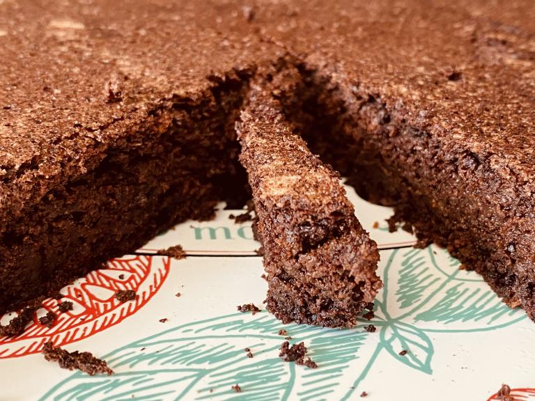 Gâteau Moelleux au chocolat et amande indice glycémique faible sans gluten, sans lactose et sans féculent